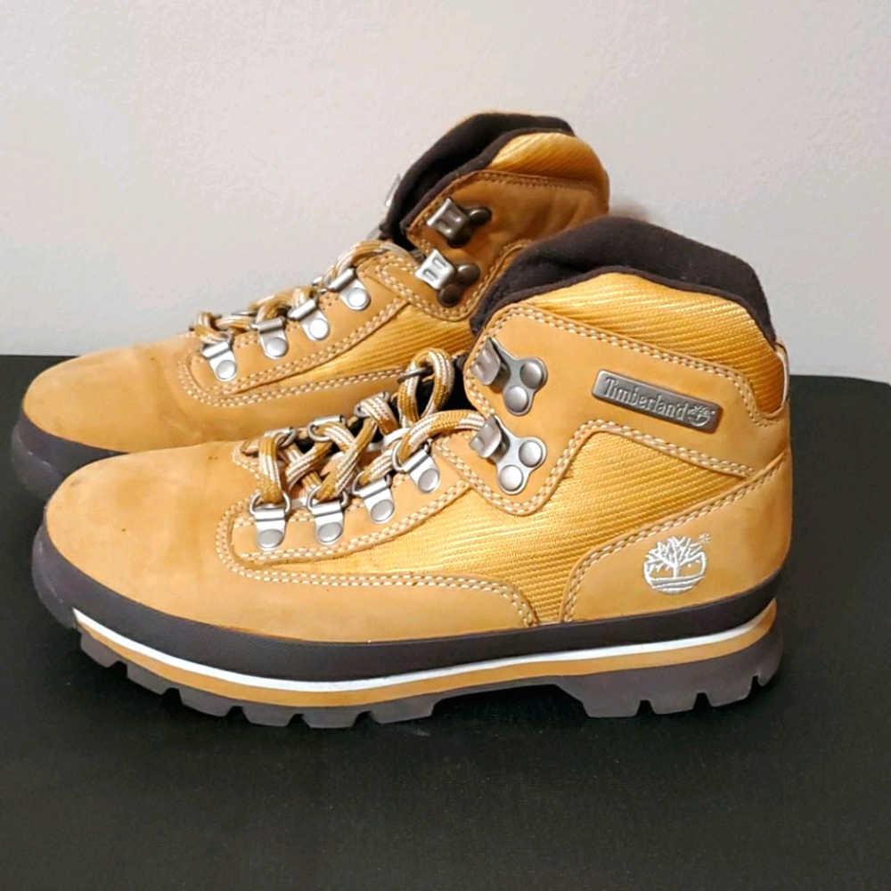 Timberland Boots - Picture 2 of 5